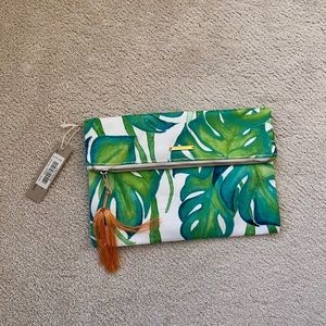 Pura Vida Palm Clutch